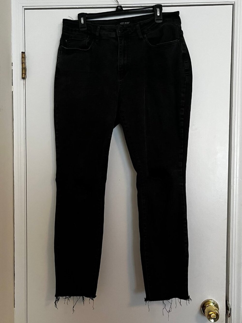Judy Blue Size 16W Black Slim Fit Jeans with Distressed Knees